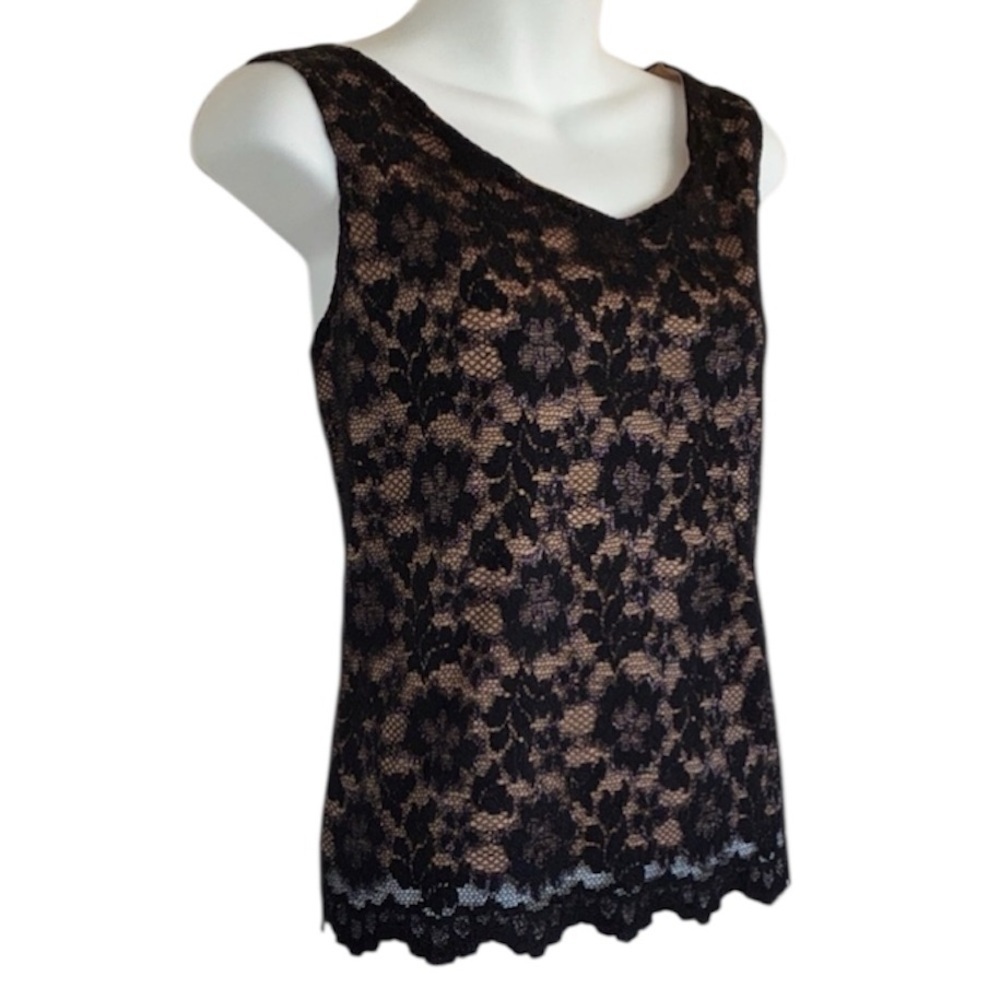 Jeffrey & Dara blouse, woman 4, black floral lace over nude lining, pullover EUC